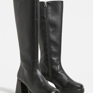 Brand New UO Vix Boots